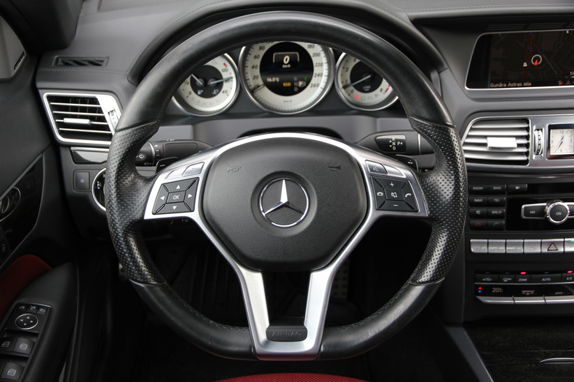 Mercedes-Benz E300 Cabrio