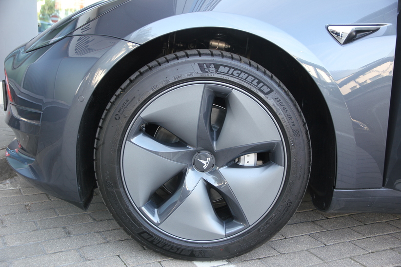 Tesla Model 3 Standart Range