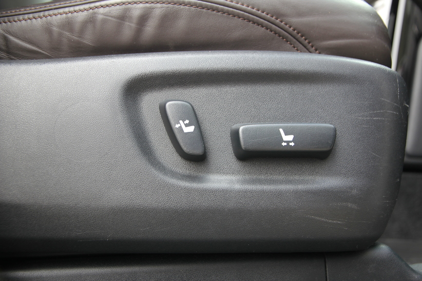 Toyota Land Cruiser 150