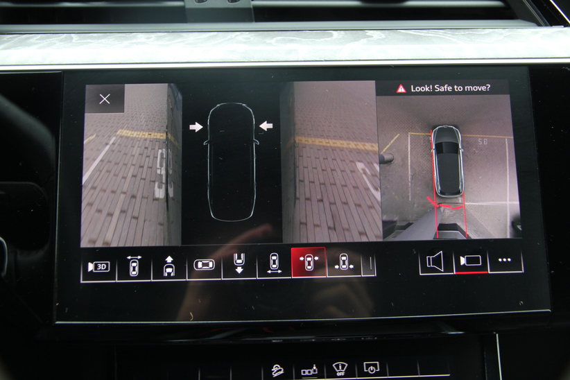 Audi E-Tron 55 quattro