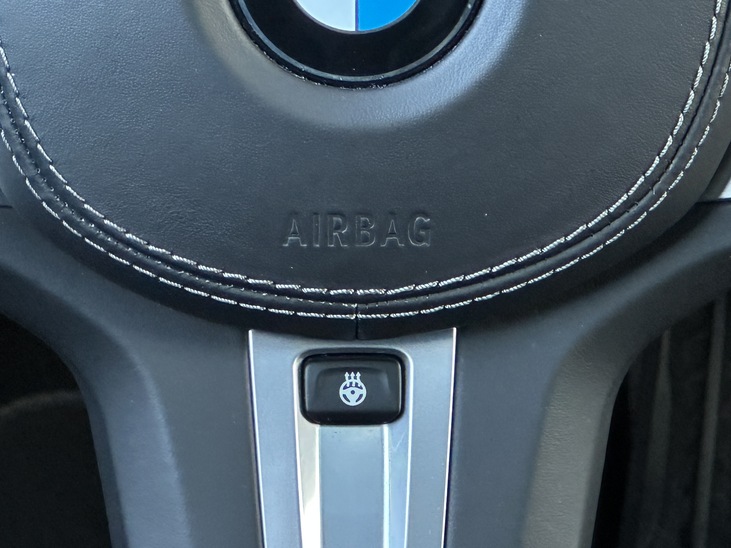 BMW 840i