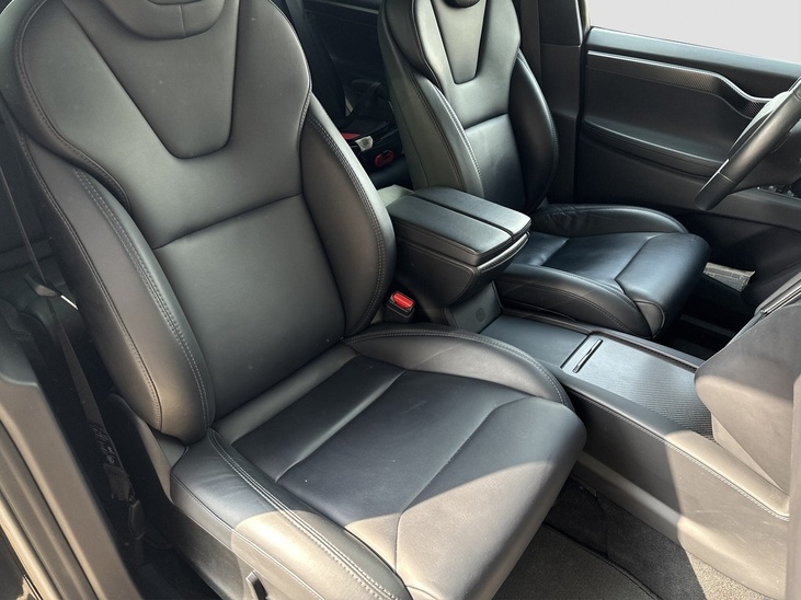 Tesla Model X P100D Enhanced Autopilot, 6 Vietas