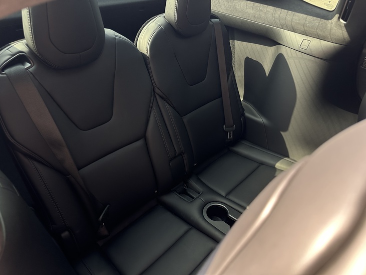 Tesla Model X P100D Enhanced Autopilot, 6 Vietas