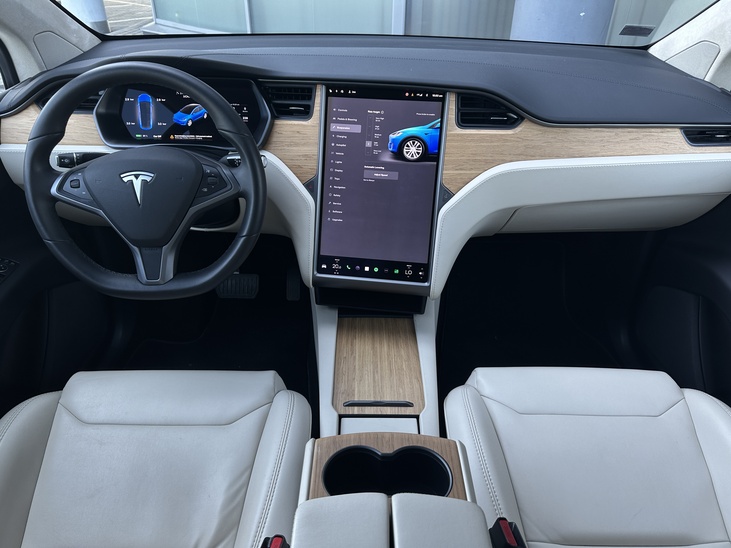 Tesla Model X 100D Full Self-Driving