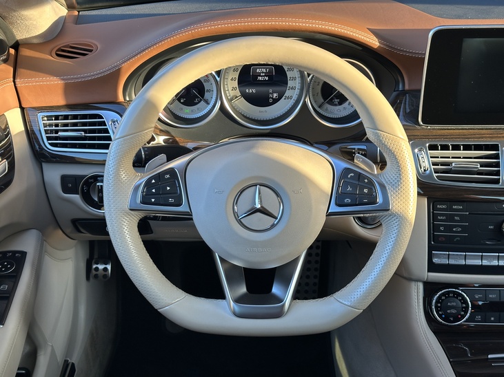 Mercedes Benz CLS500 4Matic