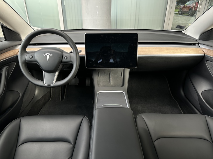 Tesla Model 3 Long Range