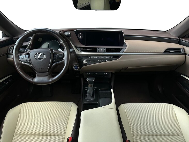 Lexus ES300h