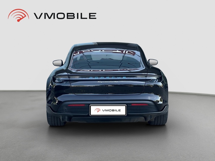 Porsche Taycan Turbo