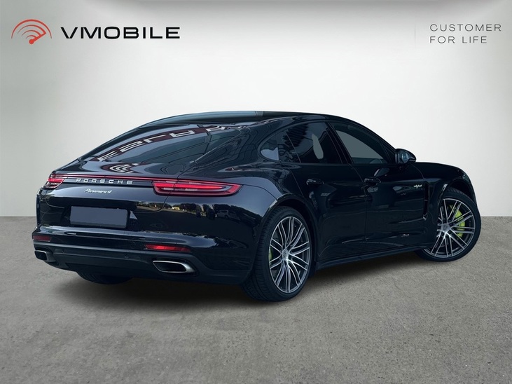 Porsche Panamera 4
