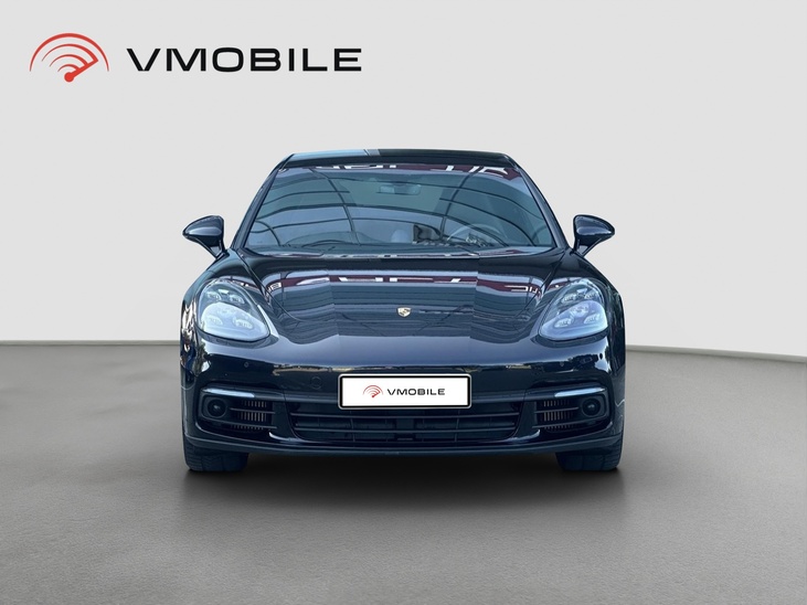 Porsche Panamera 4