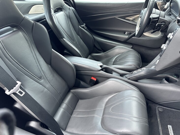 McLaren 720s