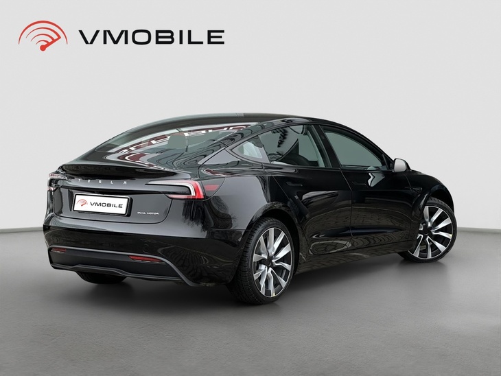 Tesla Model 3 Long Range