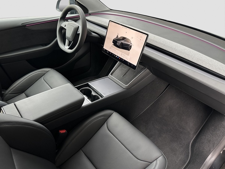 Tesla Model Y Long Range