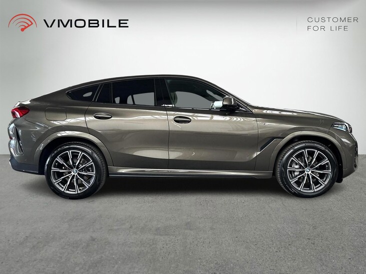 BMW X6 40i