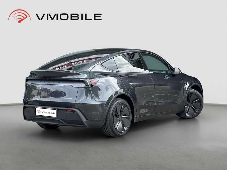Tesla Model Y Long Range