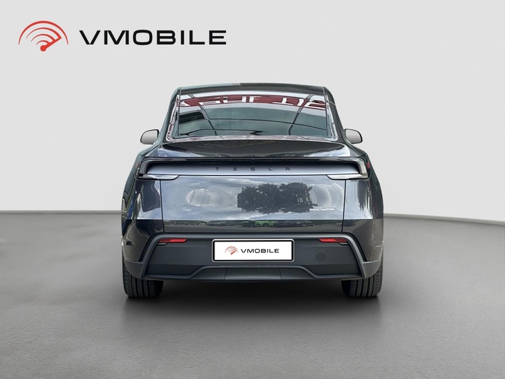 Tesla Model Y Long Range