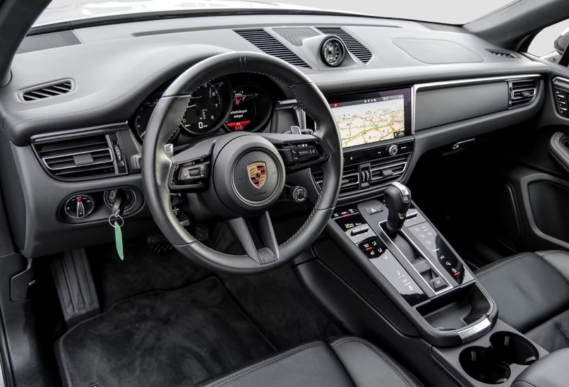 Porsche Macan T