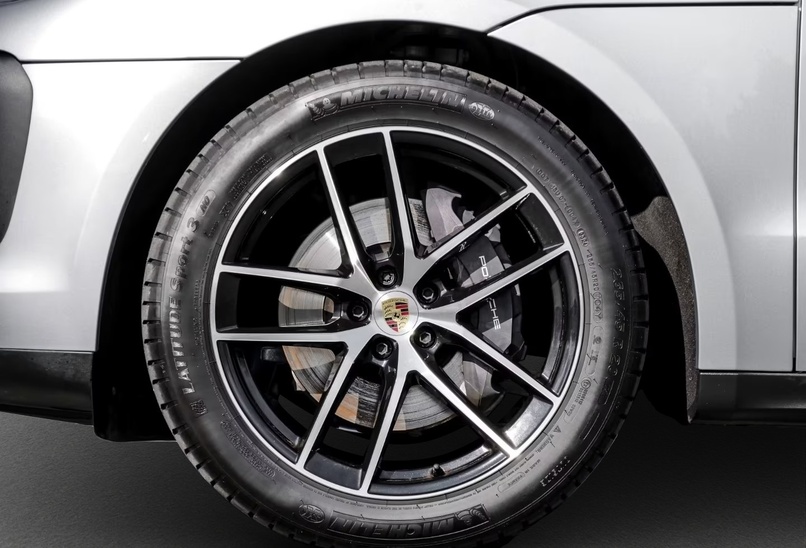 Porsche Macan T