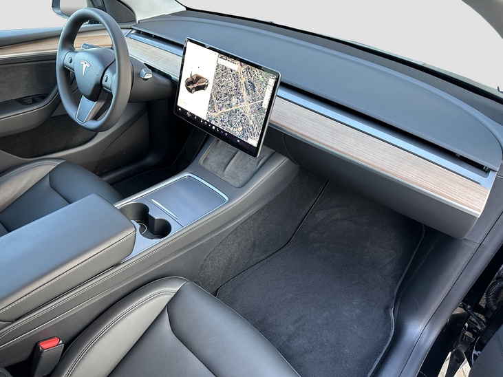 Tesla Model Y Long Range