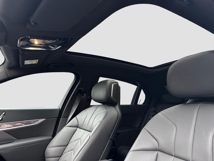 BMW i7 eDrive 50