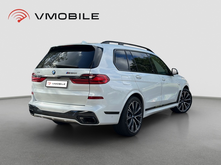 BMW X7 M50i
