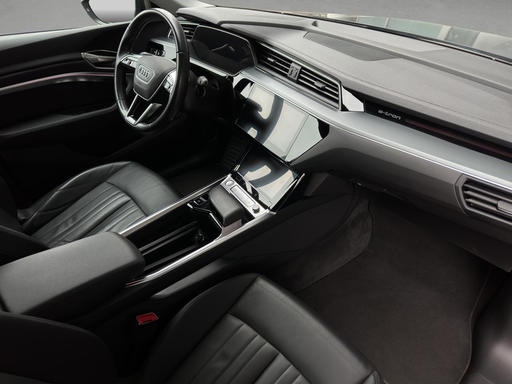 Audi e-tron 50 quattro