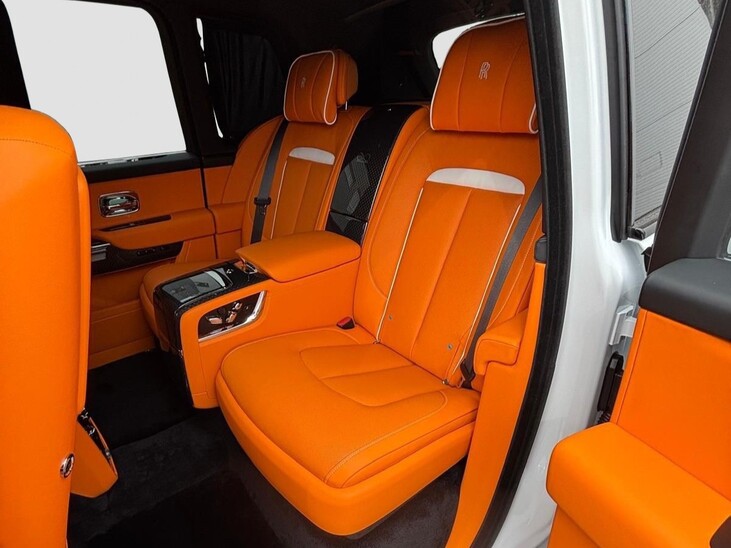 Rolls-Royce Cullinan Black Badge