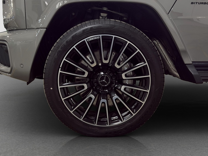 Mercedes-Benz G63 AMG