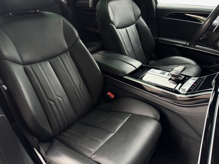 Audi A8L 60 TFSIe Quattro