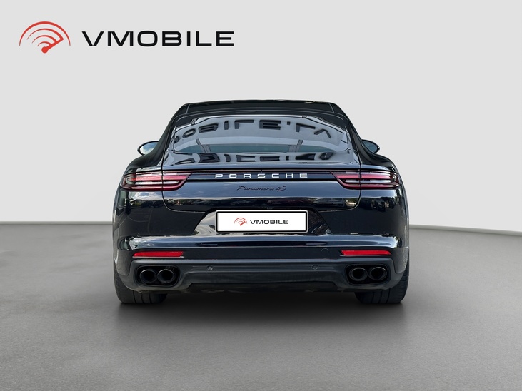 Porsche Panamera 4S