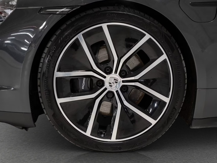 Porsche Taycan Sport Turismo