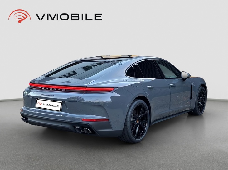 Porsche Panamera 4 E-Hybrid