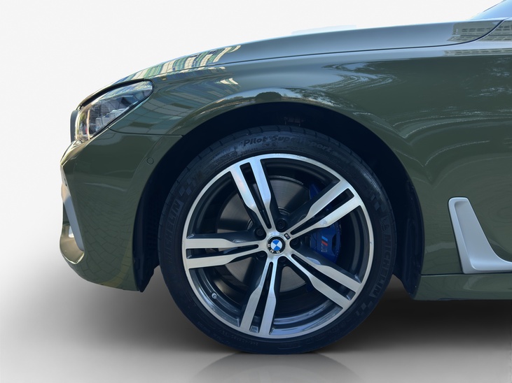 BMW 750i xDrive M Sport