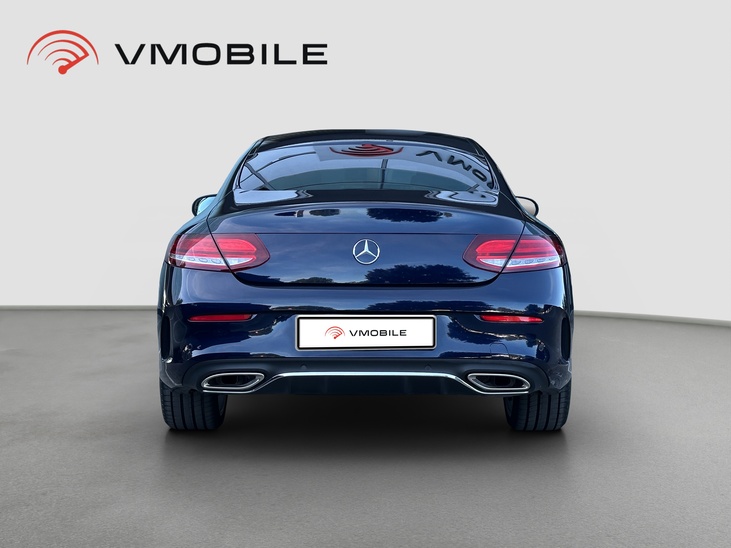 Mercedes-Benz C300 4MATIC Coupé AMG Line