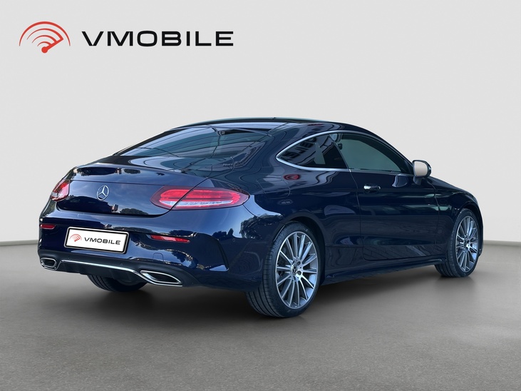 Mercedes-Benz C300 4MATIC Coupé AMG Line