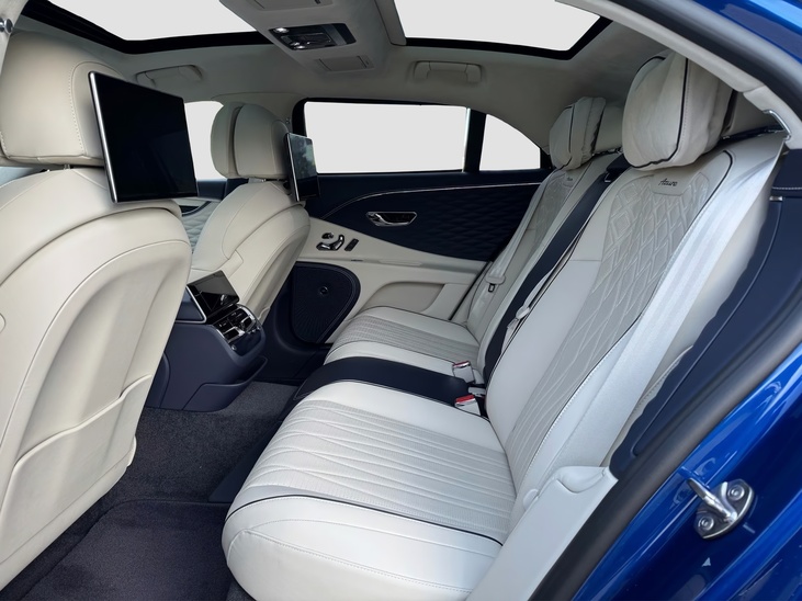 Bentley Flying Spur Azure V8