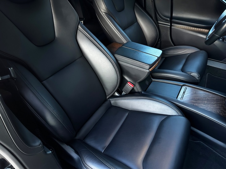 Tesla Model S Long Range