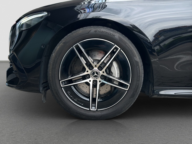 Mercedes-Benz E 220d 4MATIC AMG Line