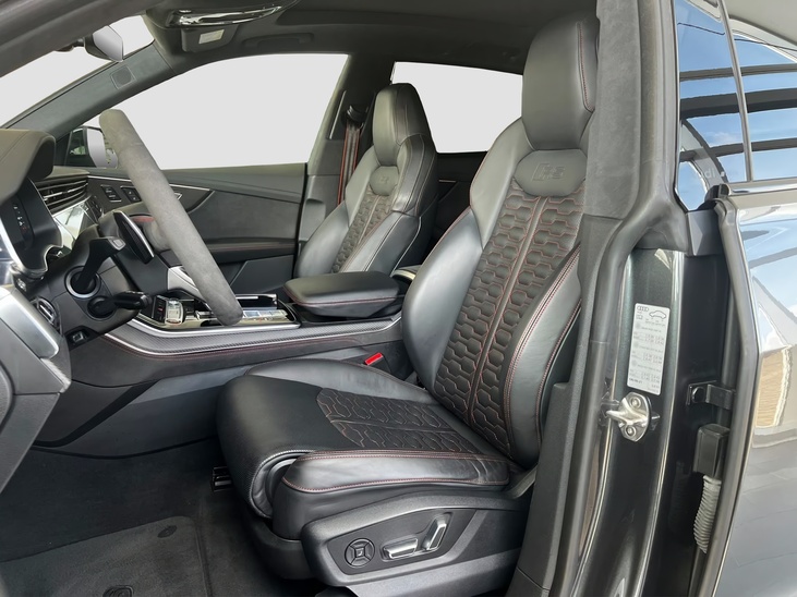 Audi RSQ8 Quattro