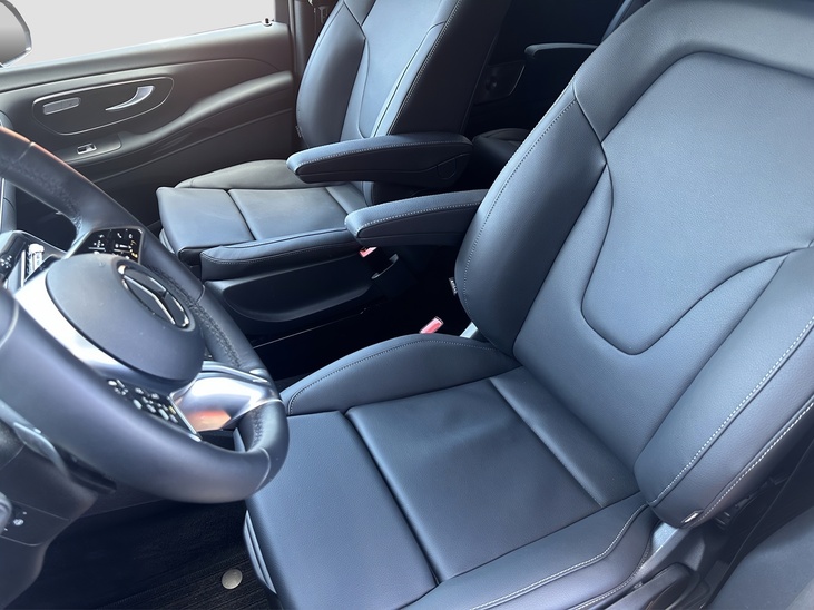 Mercedes-Benz V300D 4Matic AMG 6 seats